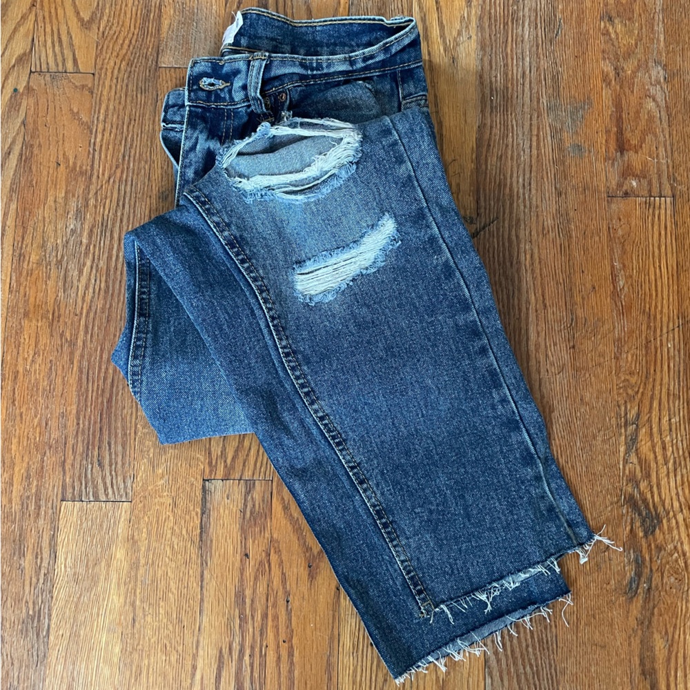 Dark wash skinny jeans